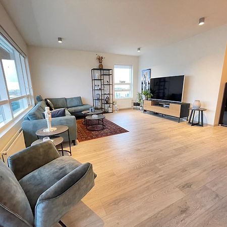 Modern And Spacious 3 Bedroom Apartment In Kopavogur レイキャヴィーク エクステリア 写真
