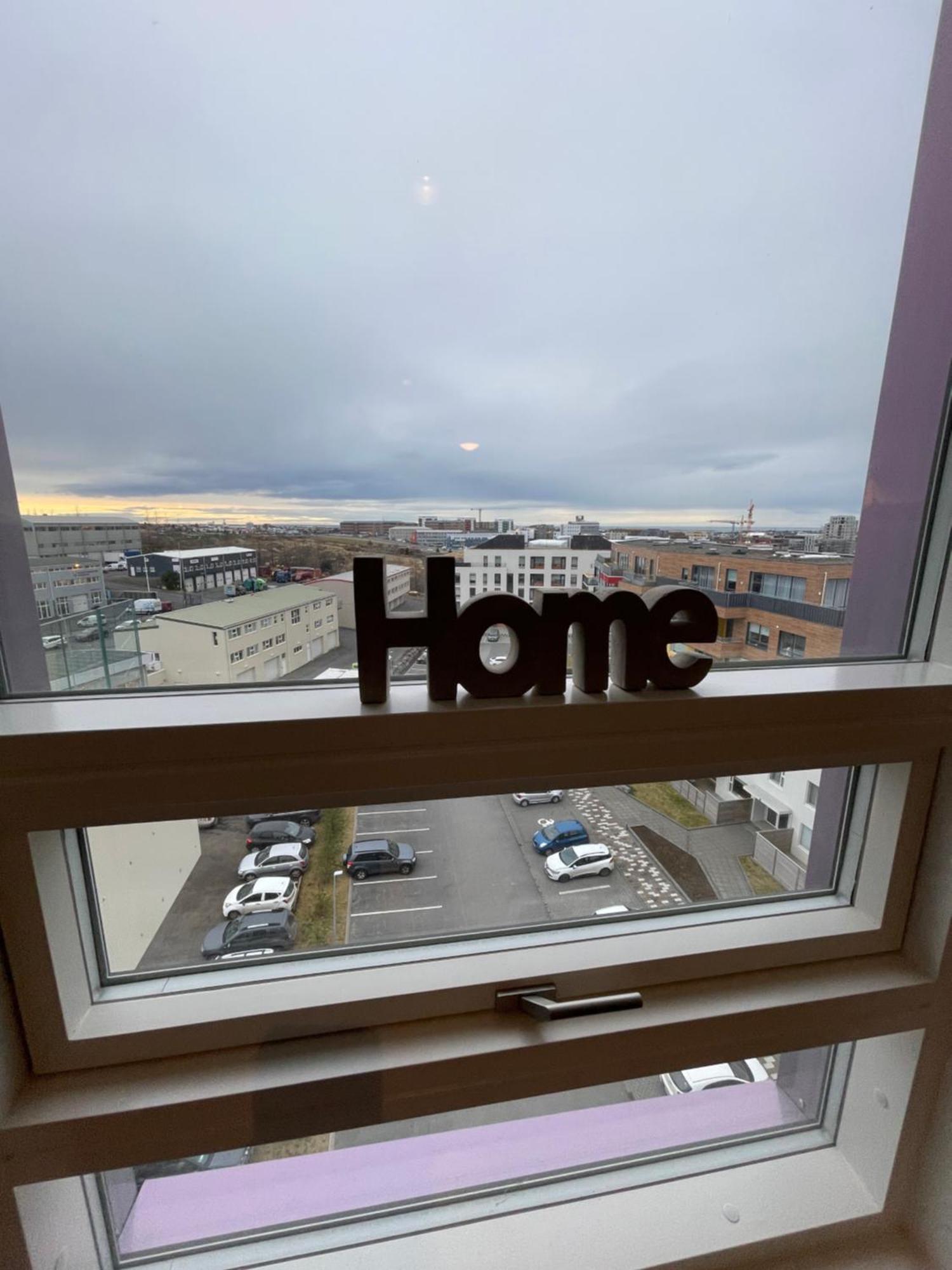 Modern And Spacious 3 Bedroom Apartment In Kopavogur レイキャヴィーク エクステリア 写真